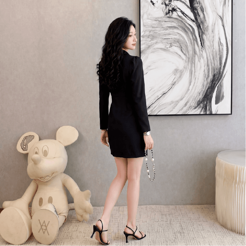 이른 가을 새로운 정장 칼라 단추 주름 장식 레트로 몸매 가꾸기 슬림해 보이는 품격 드레스 이미지 4