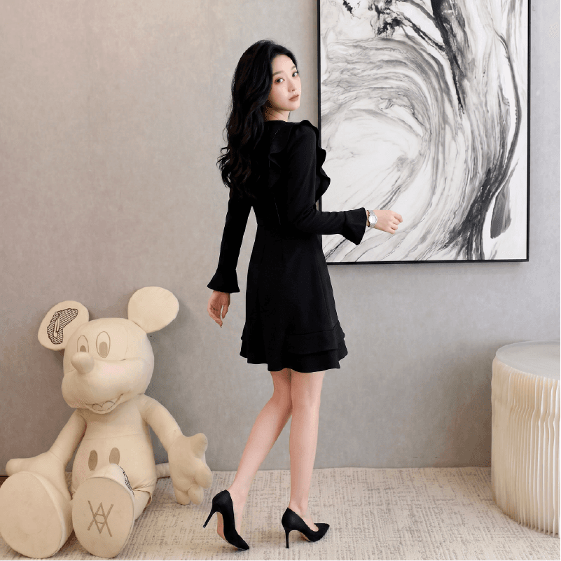 이른 가을 새로운 프랑스식 V넥 프릴 허리 수축 작은 검은 드레스 한 마디 긴팔 드레스 작은 키 이미지 4