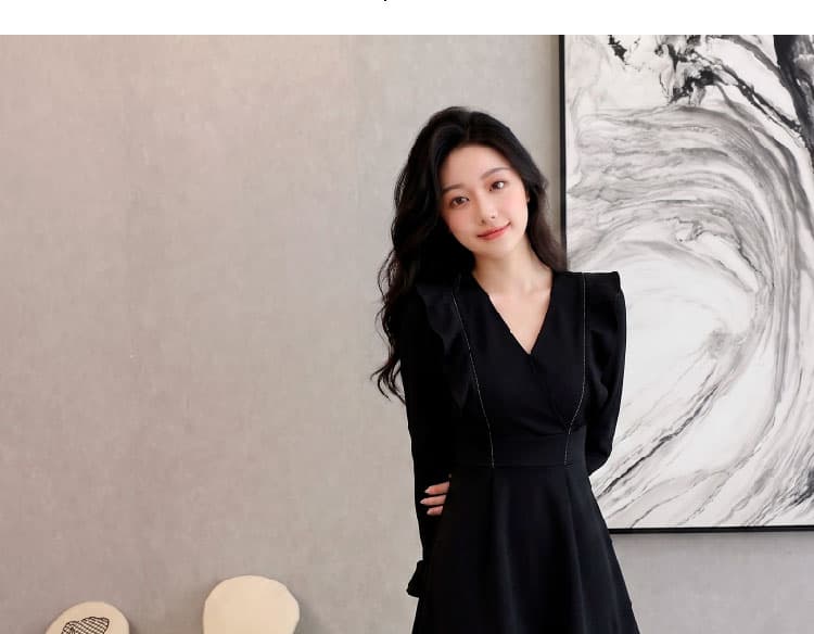 이른 가을 새로운 프랑스식 V넥 프릴 허리 수축 작은 검은 드레스 한 마디 긴팔 드레스 작은 키 상세 이미지 12