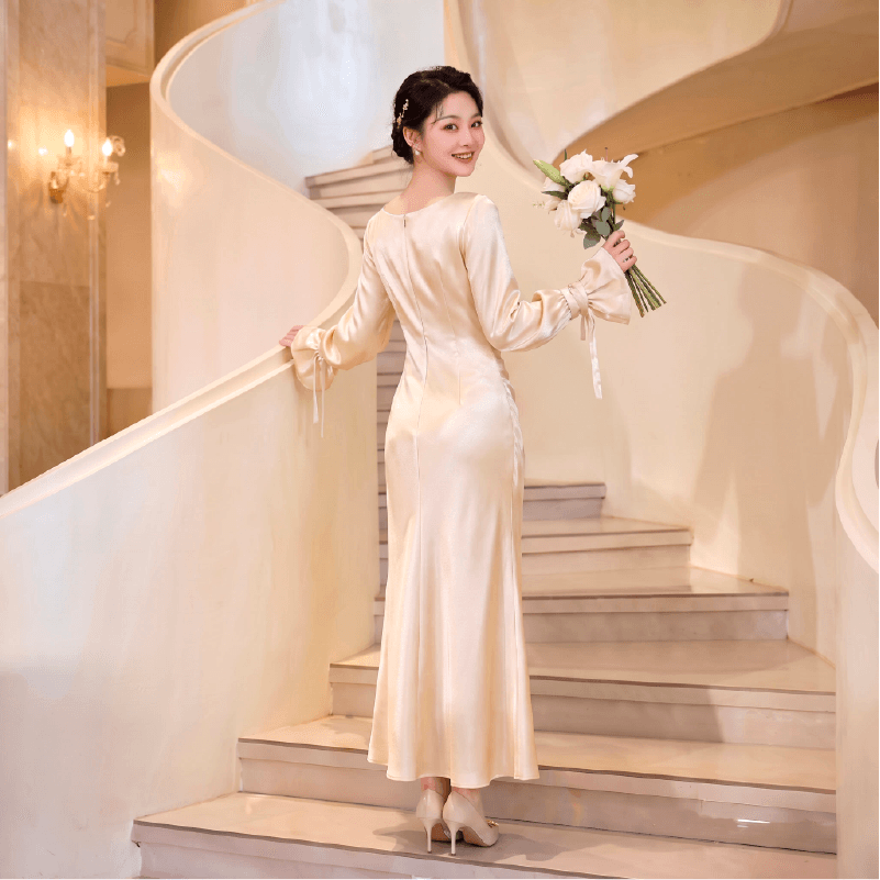 프랑스식 고급 빛 럭셔리 작은 대중 빛 예복 연례 회의 생일 참여 드레스 얕은 금 신부 서비스 아침 로브 이미지 4
