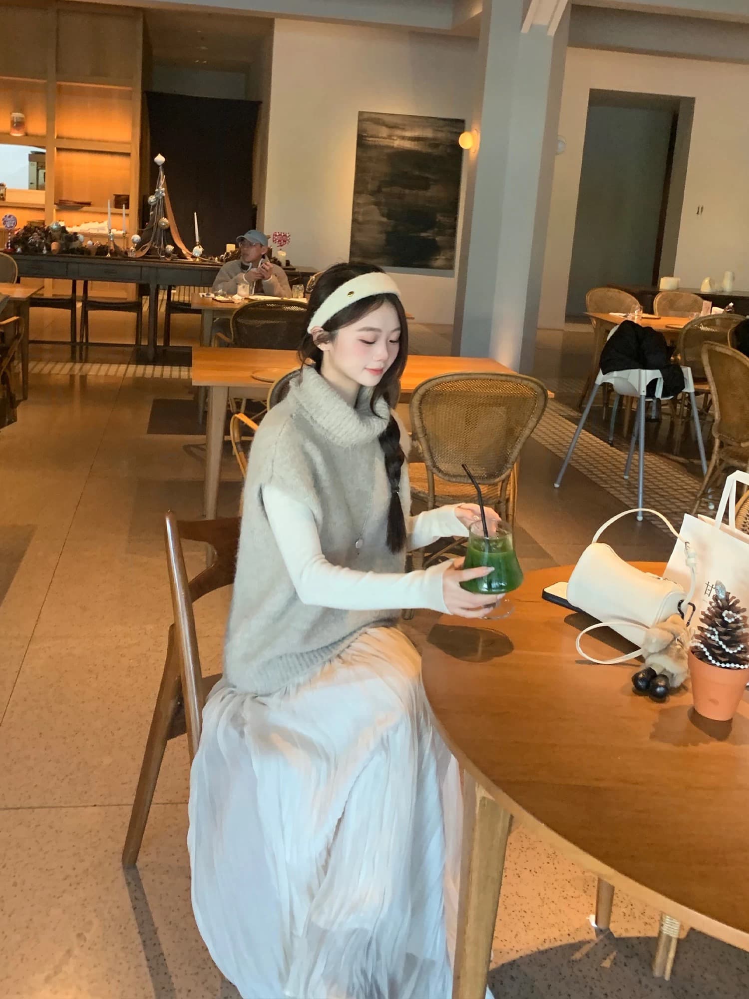 2026 봄 작은 키 스웨터 베스트 반신 스커트 품격 부드러운 루즈핏 투피스 세트 매우 요정 슬림해 보이는 세트 여성 이미지 2