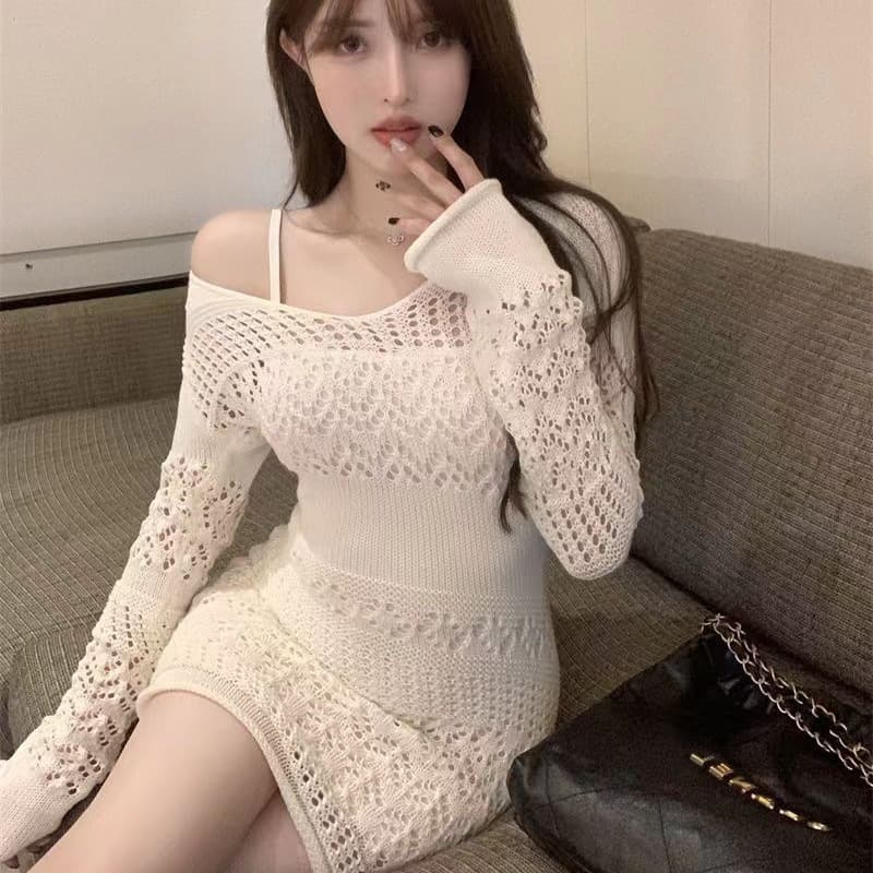 순수한 욕망 니트 여성 드레스 봄 2026 새로운 홀로우 아웃 섹시함 미니 스커트 핫걸 몸매 가꾸기 슬림해 보이는 타이트 스커트 치마 이미지 5