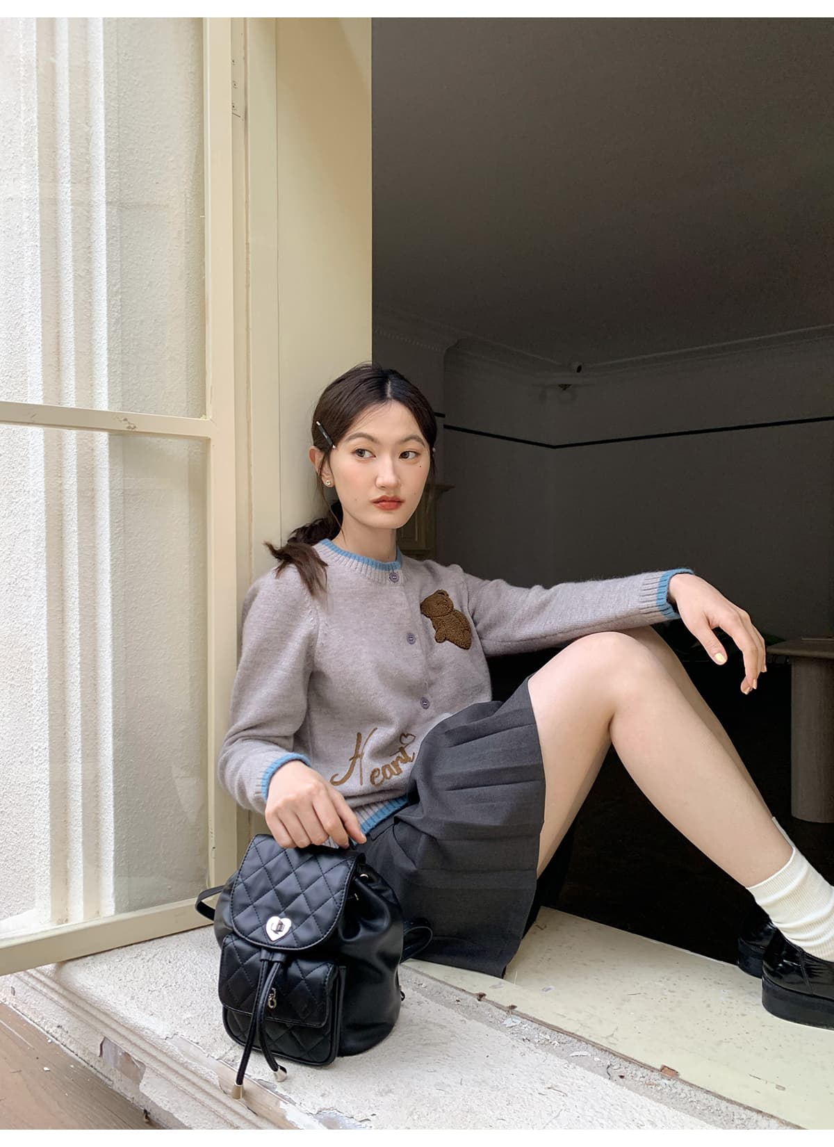 귀여운 곰 배색 자수 니트 오픈 가디건 여성 2026 년 새로운 라운드 넥 루즈핏 외부 가져 가라. 쇼트 스타일 맨위 스웨터 여자 상세 이미지 6