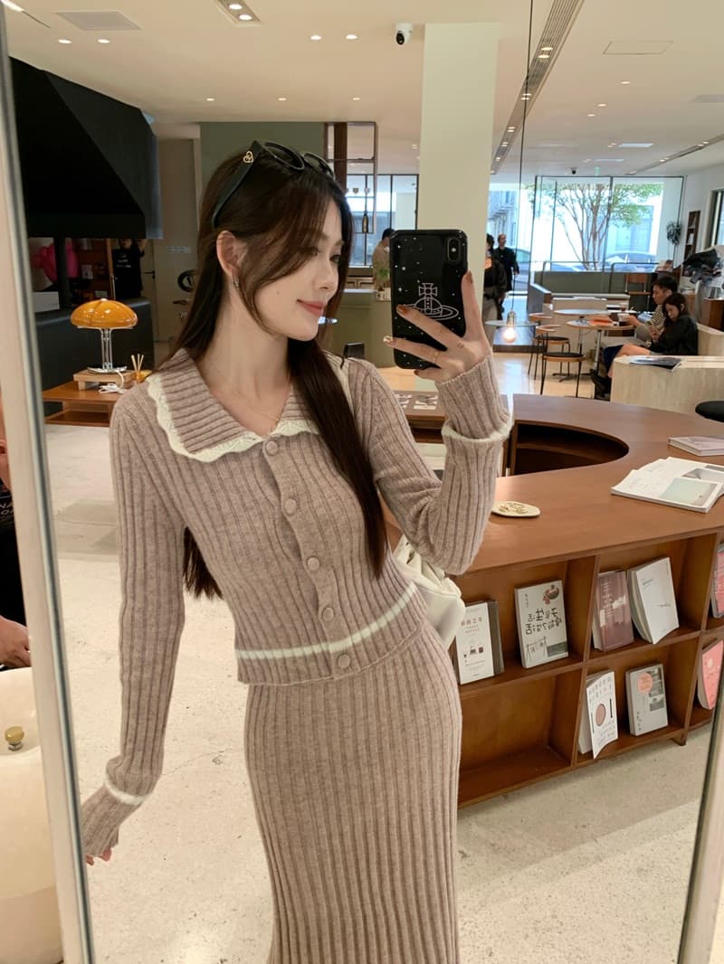 늦게 우산 우산 fw 런던 손 편지 모카 밝은 갈색 배색 폴로 칼라 니트 스웨터 패치워크 롱 스커트 미니 스커트 세트 상세 이미지 19
