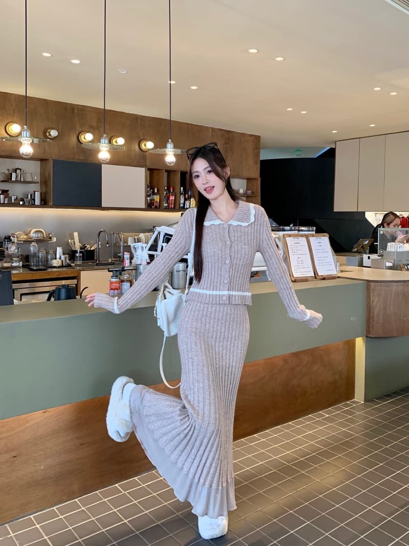늦게 우산 우산 fw 런던 손 편지 모카 밝은 갈색 배색 폴로 칼라 니트 스웨터 패치워크 롱 스커트 미니 스커트 세트 상세 이미지 23