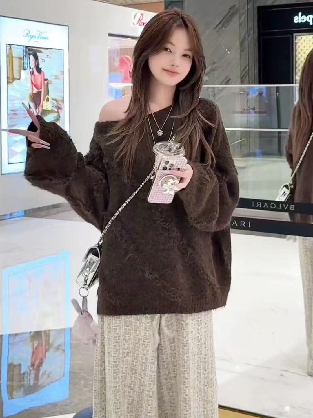 한 부서 디자인 센스 부드러운 사선 무늬 느긋한 바람 슬림해 보이는 다용도 오프숄더 스웨터 여자 가을 겨울 두꺼움 니트 스웨터 맨위 이미지 4