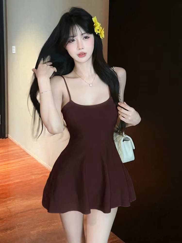 작은 키 순수한 욕망 낮은 네크라인 슬립 초단 드레스 인터넷 유명인 섹시함 백리스 풀오버 몸매 가꾸기 슬림해 보이는 조끼 맨위 이미지 4