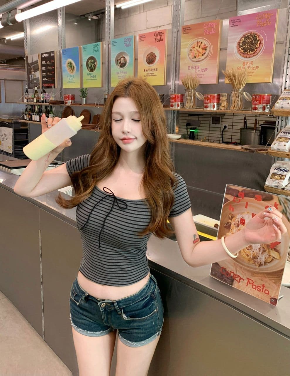 달콤한 차가운 핫걸 바람 스트라이프 반팔 광장 칼라 티셔츠 여성 여름 새로운 몸매 가꾸기 슬림해 보이는 패션 켜기 벨트 가슴 패드 상세 이미지 6