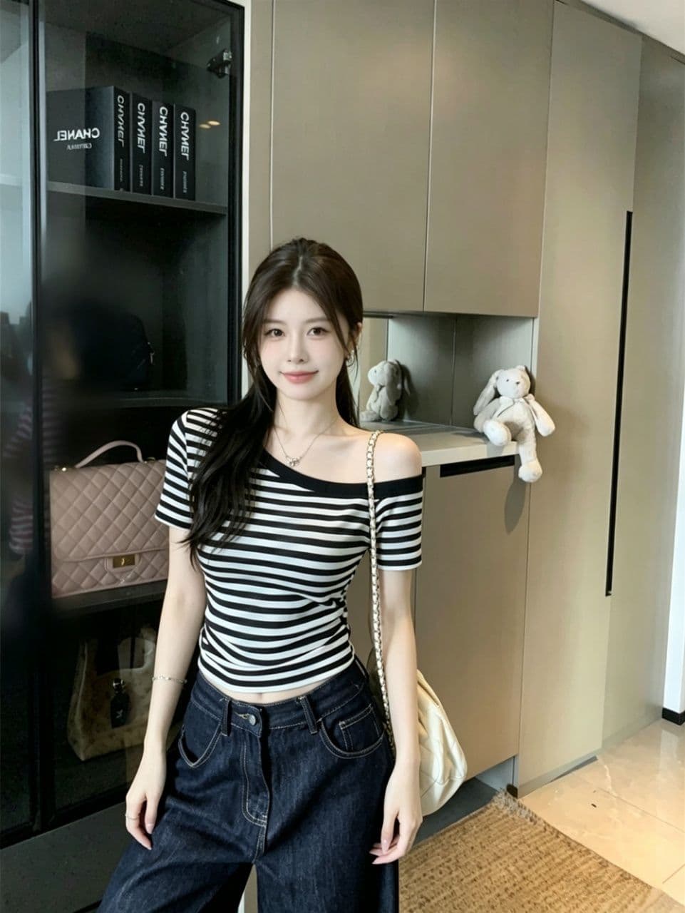 비스듬한 어깨 스트라이프 반팔 티셔츠 여성 2026 여름 새로운 몸매 가꾸기 슬림해 보이는 ins Chic 작은 대중 오프숄더 인사이드 잡아라. 의류 상세 이미지 12