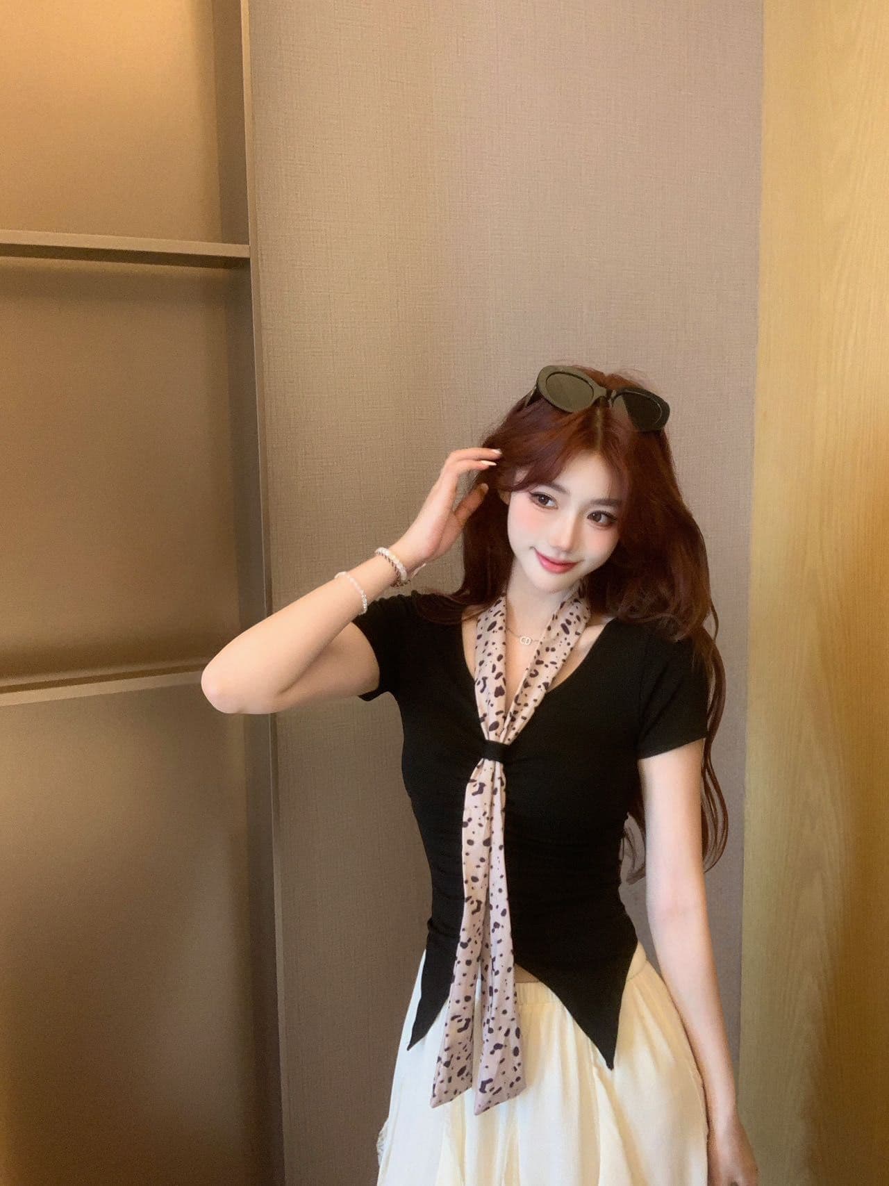 한 부서 레오파드 무늬 리본 V넥 반팔 티셔츠 여성 여름 벨트 가슴 패드 몸매 가꾸기 슬림해 보이는 인사이드 가져 가라. 외출용 핫걸 바람 맨위 상세 이미지 10