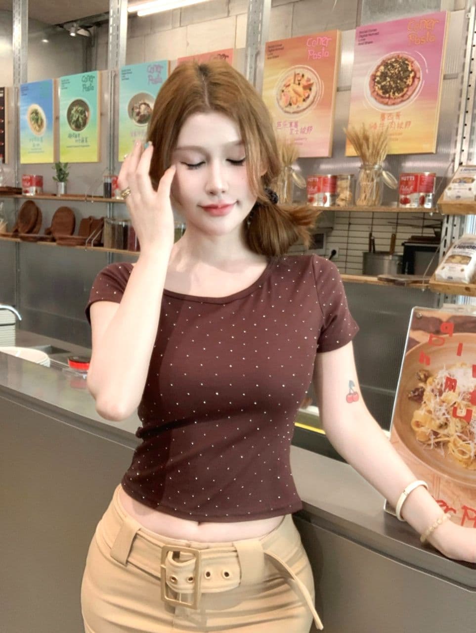 핫픽스 비스듬한 어깨 반팔 티셔츠 디자인 센스 몸매 가꾸기 슬림해 보이는 순수한 욕망 오프숄더 맨위 상세 이미지 8