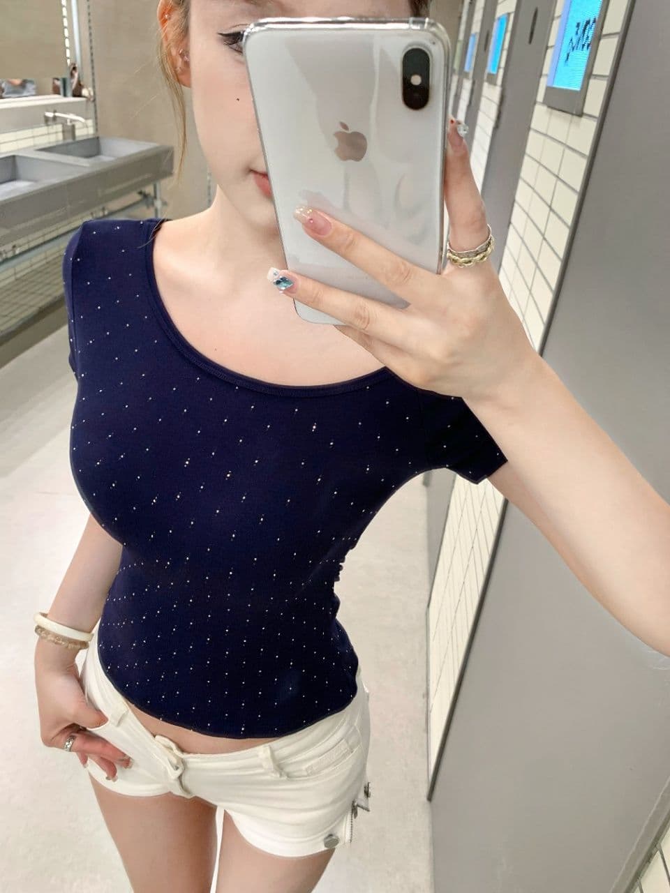 핫픽스 비스듬한 어깨 반팔 티셔츠 디자인 센스 몸매 가꾸기 슬림해 보이는 순수한 욕망 오프숄더 맨위 상세 이미지 19