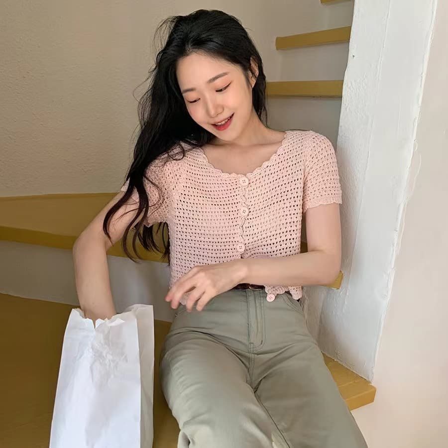 얇은 스타일 홀로우 아웃 레이스업 태양 보호 셔츠 여성 의류 여름 작은 대중 V넥 쇼트 스타일 니트 오픈 가디건 외부 가져 가라. 화이트 맨위 트렌디 상세 이미지 2