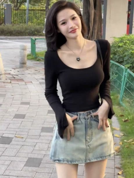 가을 겨울 긴팔 티셔츠 여성 기본 셔츠 패션 몸매 가꾸기 나팔 소매 쇼트 스타일 순수한 욕망 바람 맨위 상세 이미지 14
