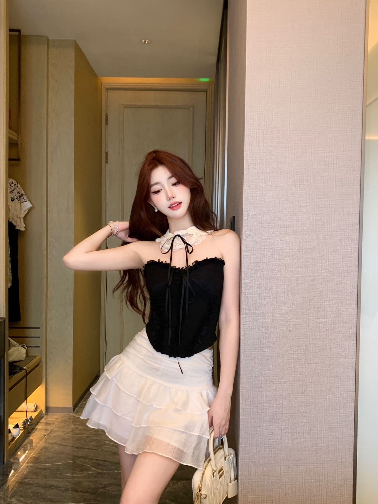 달콤함 프랑스식 순수한 욕망 바람 레이스 행침 목 조끼 여성 벨트 가슴 패드 인사이드 가져 가라. 명문 여성 천 골드 센스 민소매 튜브탑 맨위 상세 이미지 17