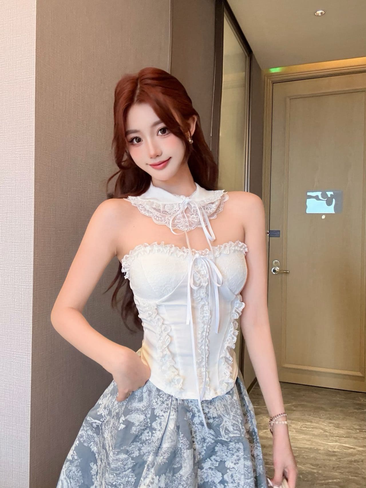 달콤함 프랑스식 순수한 욕망 바람 레이스 행침 목 조끼 여성 벨트 가슴 패드 인사이드 가져 가라. 명문 여성 천 골드 센스 민소매 튜브탑 맨위 상세 이미지 21