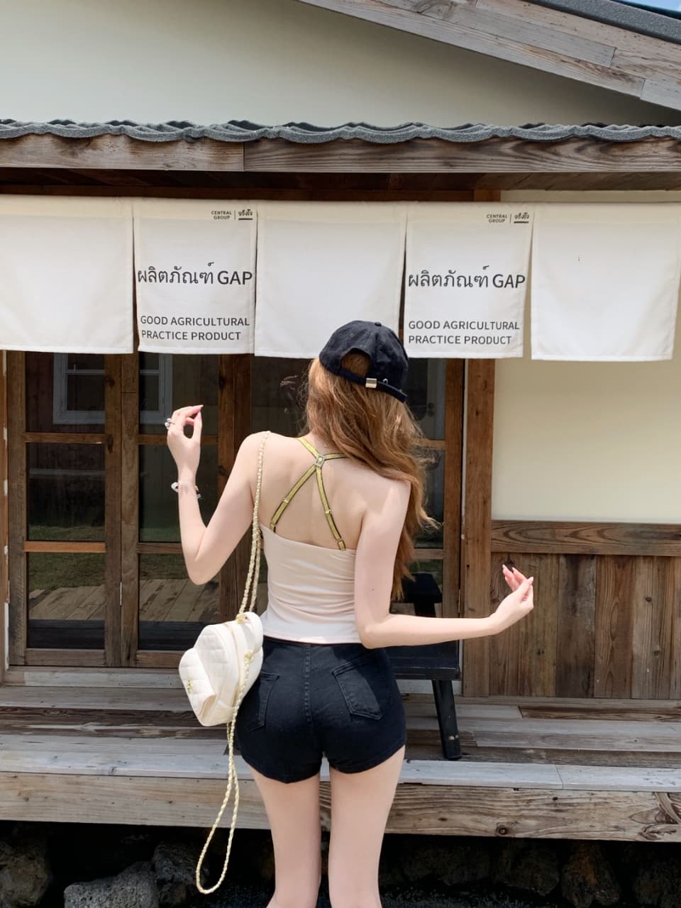 2026 여름 배색 페이크 레이어드 디자인 센스 행침 목 캐미솔 몸매 가꾸기 슬림해 보이는 슈퍼 잘 생긴 맨위 여성 상세 이미지 24