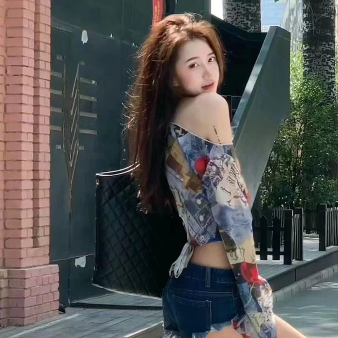 이른 가을 새로운 디자인 센스 프랑스식 불규칙 디자인 오프숄더 레이스업 맨위 여성 이미지 3