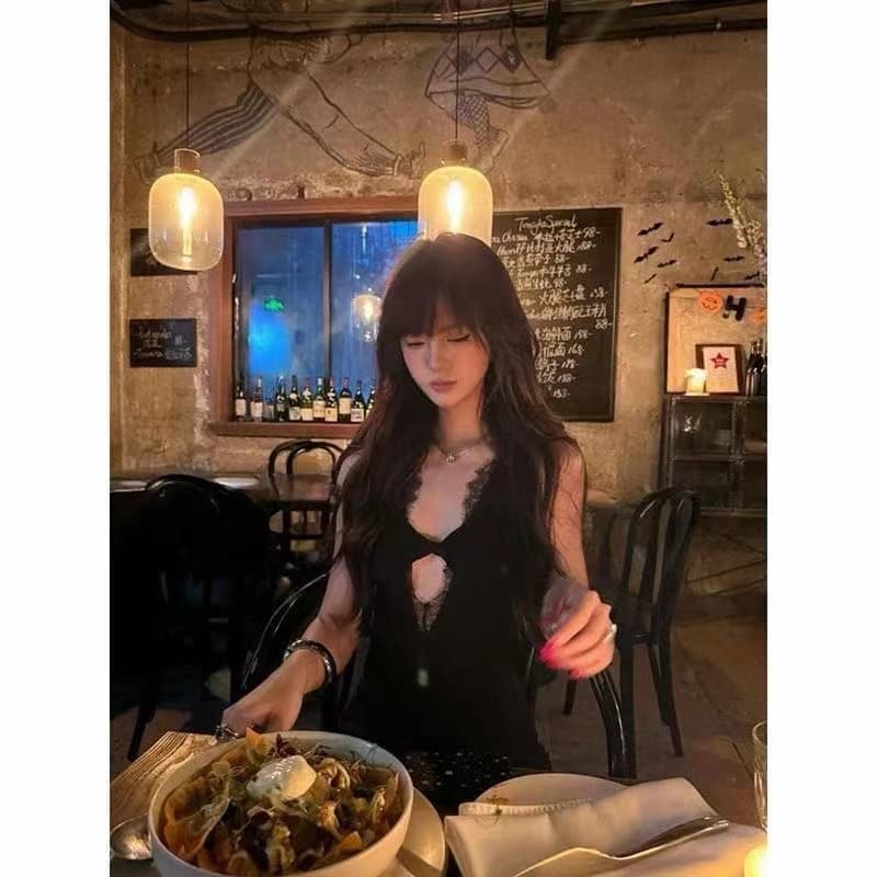 아메리칸 핫걸 레이스 하트 매듭 홀로우 아웃 민소매 올인원 맨위 여름 고급 디자인 센스 몸매 가꾸기 슬림해 보이는 맨위 여성 이미지 3