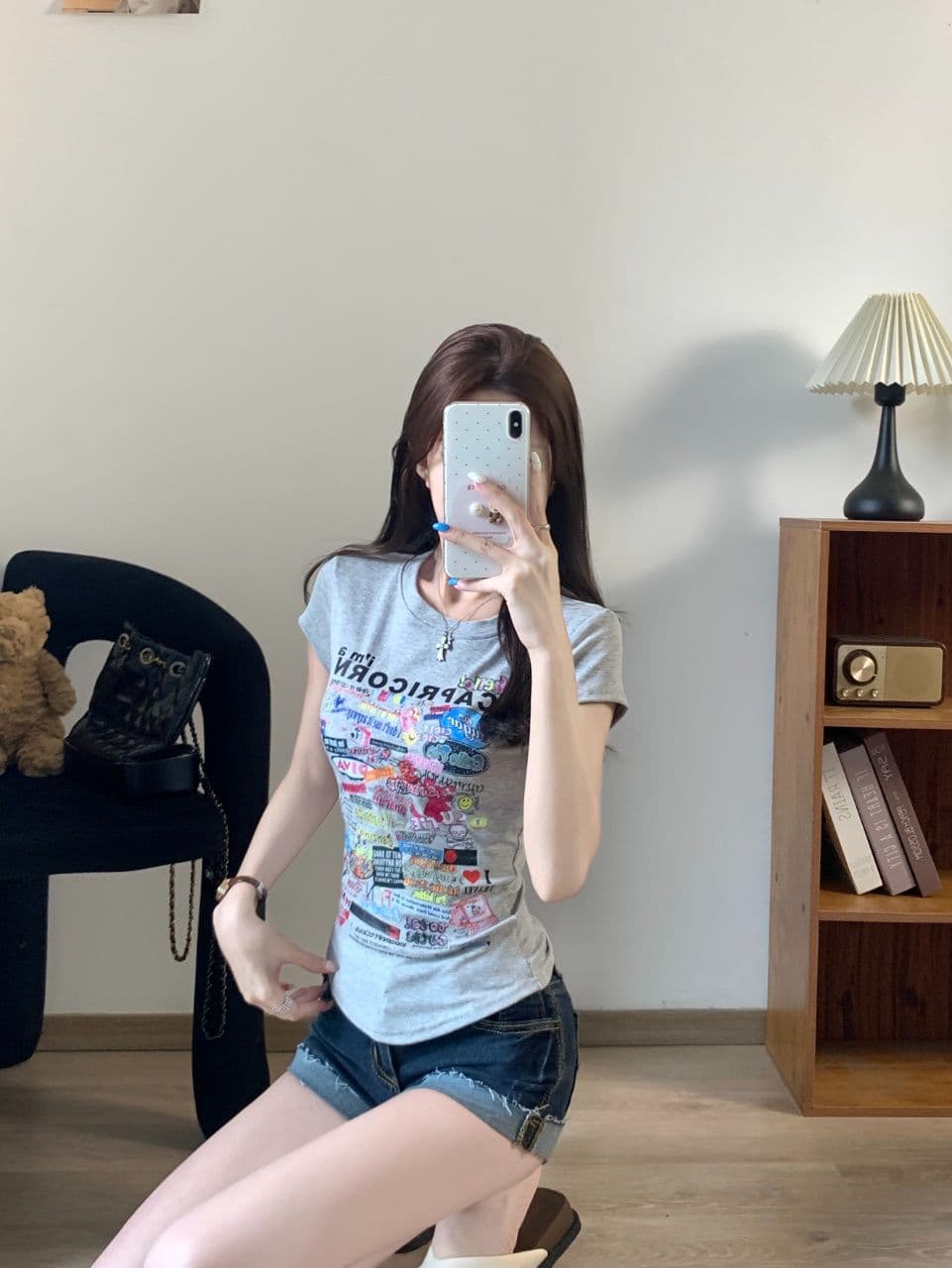 출퇴근 달콤한 차가운 핫걸 불규칙 만화 프린트 반팔 티셔츠 여성 다용도 긍정적 인 어깨 쇼트 스타일 미니멀리즘 맨위 상세 이미지 12