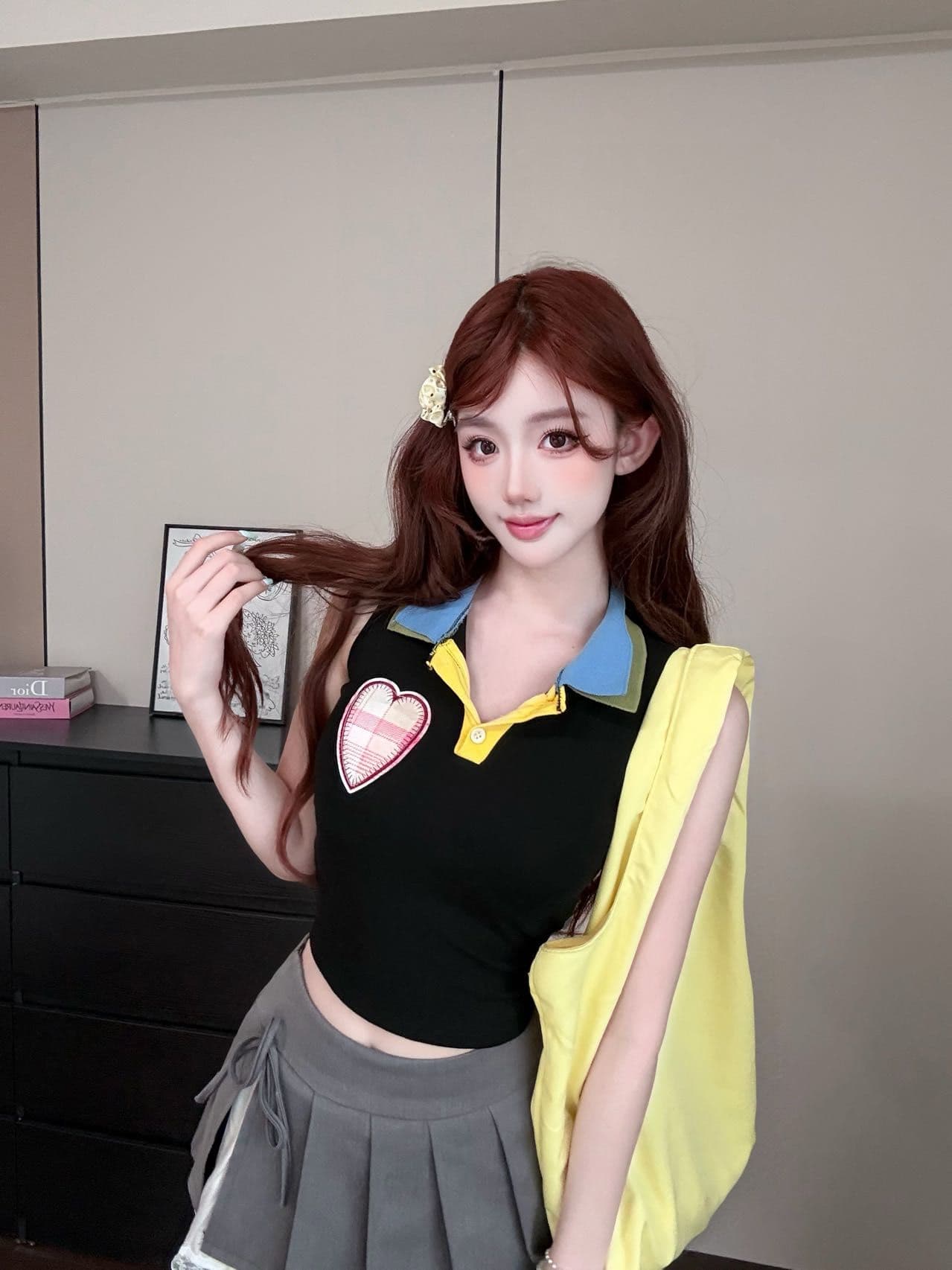 2026 새로운 달콤한 차가운 레트로 배색 패치 하트 자수 고정 가슴 패드 몸매 가꾸기 슬림해 보이는 외출용 쇼트 스타일 맨위 상세 이미지 2