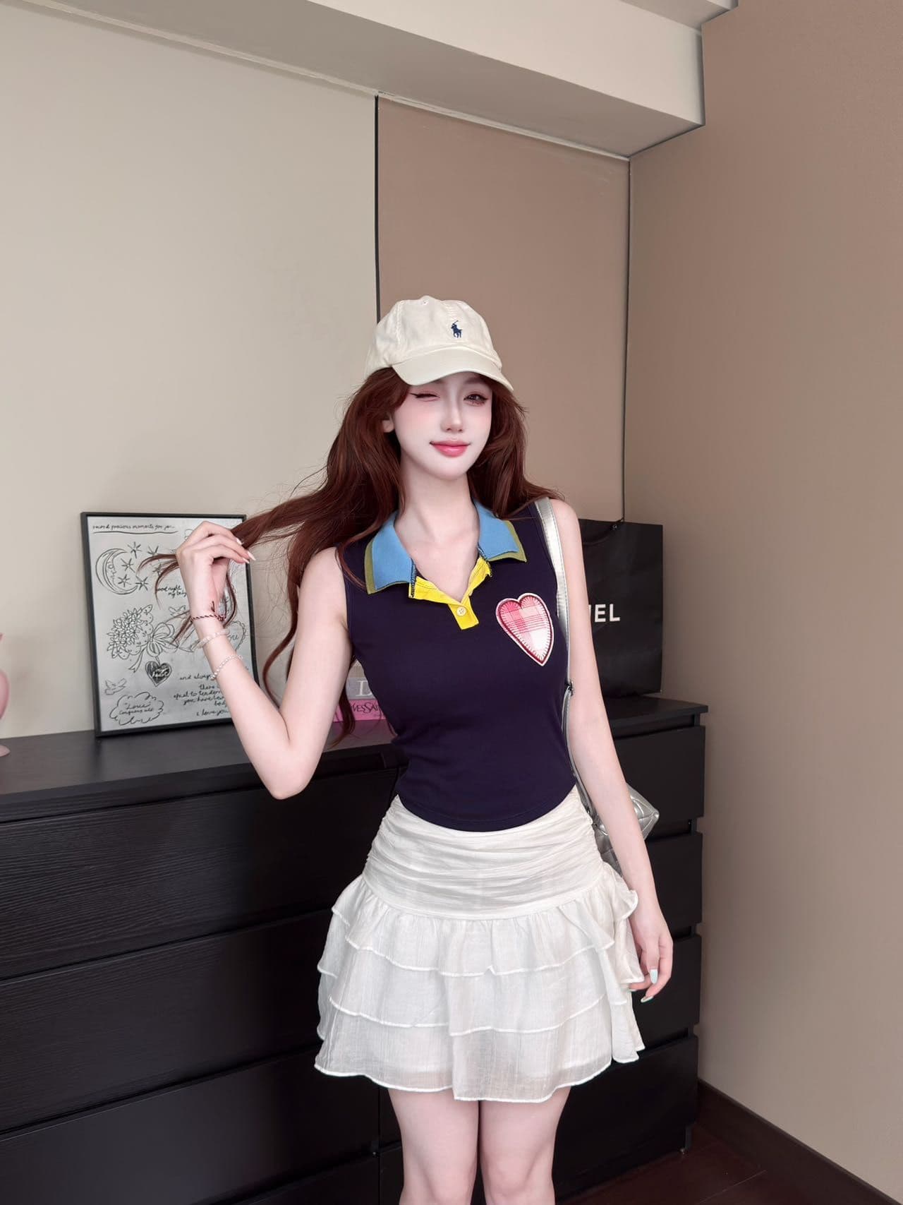 2026 새로운 달콤한 차가운 레트로 배색 패치 하트 자수 고정 가슴 패드 몸매 가꾸기 슬림해 보이는 외출용 쇼트 스타일 맨위 상세 이미지 27