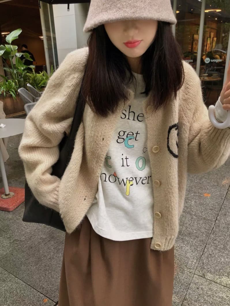 디자인 센스 자수 부드러운 슈퍼 루즈핏 양면 웃는 얼굴 라운드 넥 스웨터 작은 열림 셔츠 겨울 한 부서 패션 다용도 상세 이미지 5