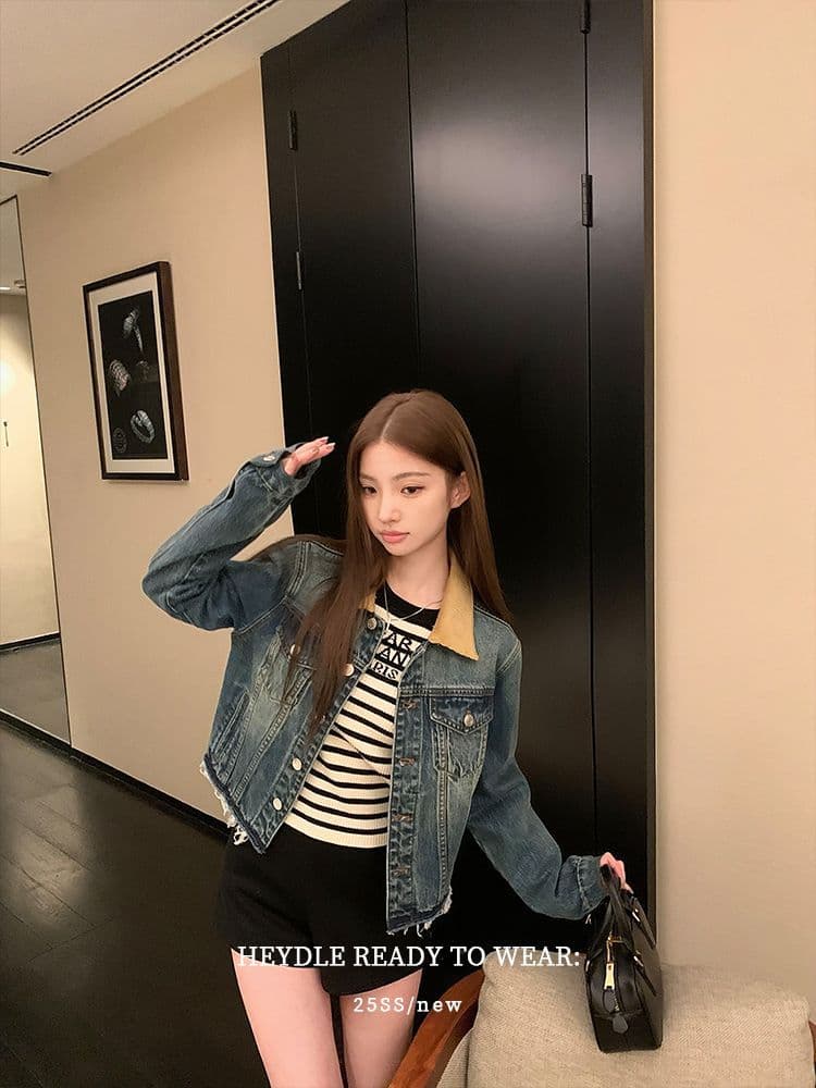 검은 콩 흠 북유럽 휴가 흑백 줄무늬 배색 스웨터 여자 봄 가을 새로운 몸매 가꾸기 쇼트 스타일 니트 맨위 상세 이미지 5