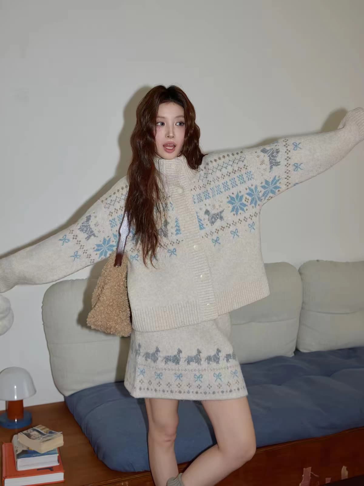레트로 자카드 스웨터 세트 여성 2026 새로운 가을 겨울철 홍콩 느낌 chic 느긋한 반신 스커트 투피스 세트 이미지 3