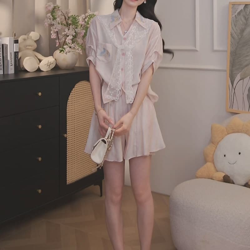경관 그림 2026 여름 새로운 여성 고급 패션 자수 셔츠 루즈핏 슬림해 보이는 넓은 다리가 짧다. 바지 투피스 세트 이미지 3