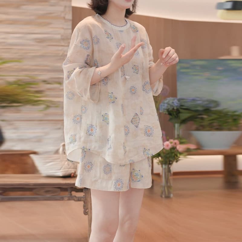 경관 그림 2026 여름 새로운 여성 고유 한 아름다운 세트 라운드 넥 맨위 코디 캐주얼 반바지 투피스 세트 상세 이미지 3