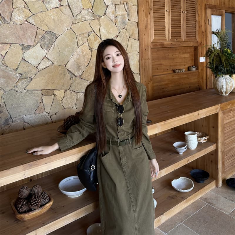 실사 정가 불모지 바람 군용 녹색 데님 롱 스커트 폴로 칼라 주머니 디자인 슬림해 보이는 출퇴근 분위기 센스 드레스 상세 이미지 6