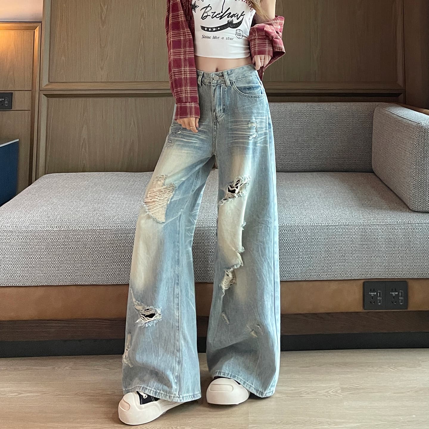 모래 안개 회색 찢어진 부분 데님 스트레이트 와이드 레깅스 바지 2026 년 가을 하이웨이스트 슬림해 보이는 도루 센스 표지 긴 바지 이미지 3