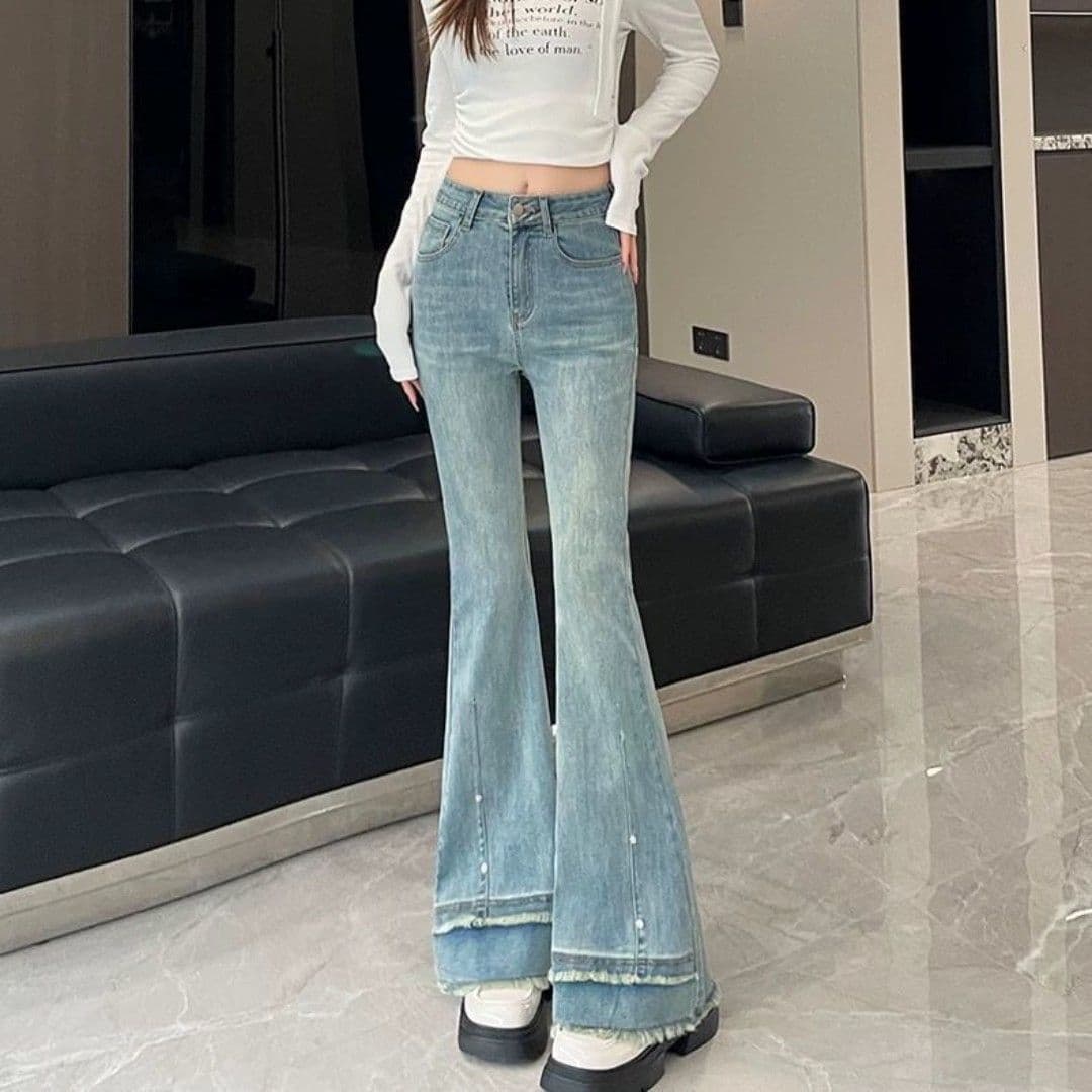 플레어 바지 술 비즈 박기 데님 긴 바지 2026 년 가을 새로운 몸매 가꾸기 슬림해 보이는 하이웨이스트 패치워크 바닥 청소 바지 이미지 2
