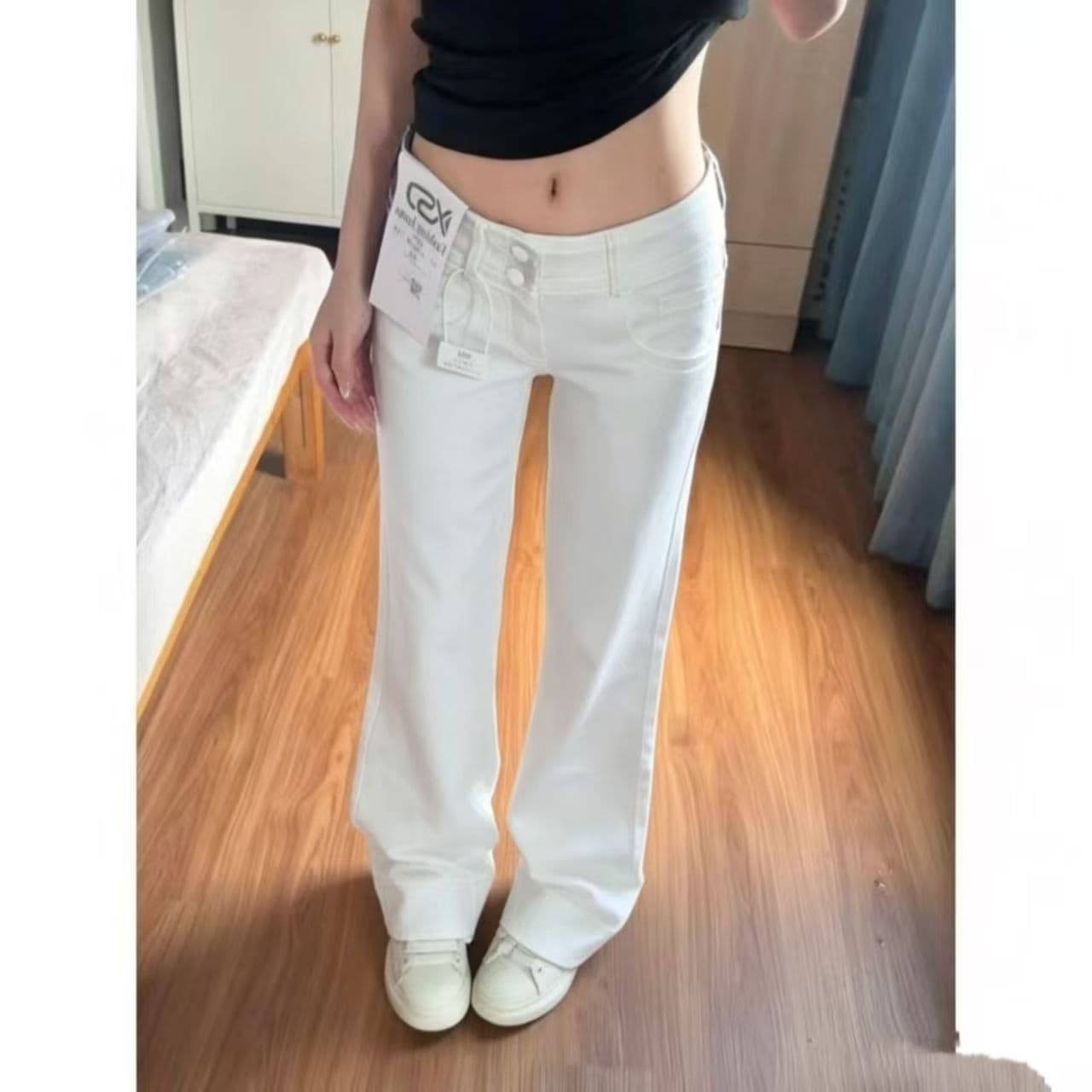 작은 키 화이트 부츠컷 청바지 여성 2026 여름 새로운 다용도 슬림해 보이는 아니요 막대기 다리 스트레이트 바닥 청소 바지
