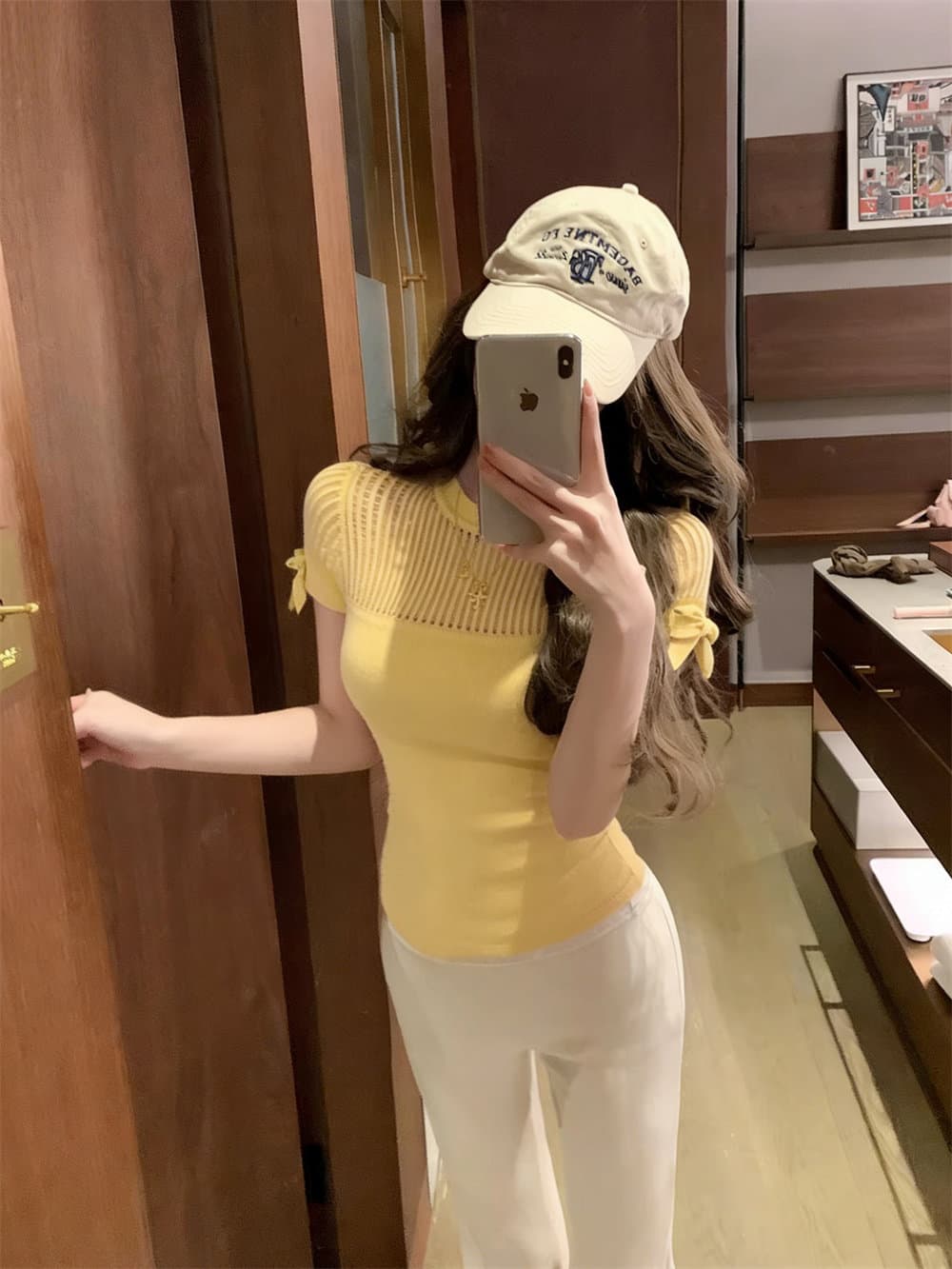 여름 슈퍼 화재 연령 감소 라운드 넥 화이트 홀로우 아웃 얼음 실크 니트 반팔 티셔츠 여성 자이언트 잘 생긴 고급 사소한 맨위 상세 이미지 9