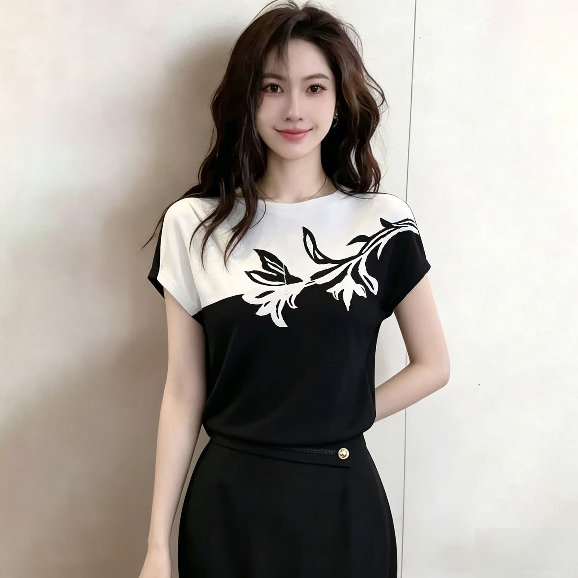 검정색 라운드 넥 얼음 실크 니트 스웨터 여성 여름 새로운 고급 센스 슬림해 보이는 캐주얼 다용도 반팔 얇은 스타일 맨위 상세 이미지 3