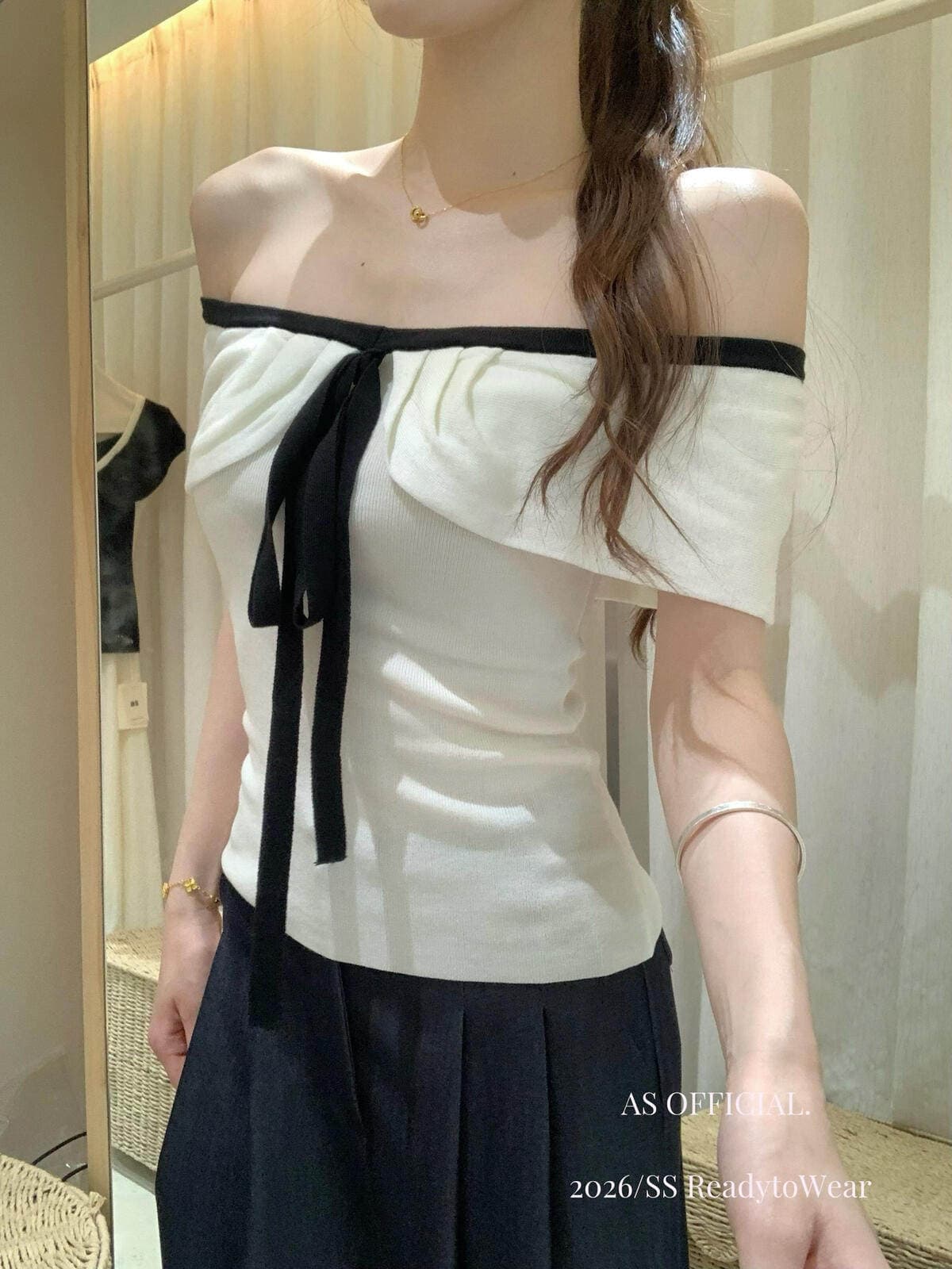 순수한 욕망 부드러운 배색 오프숄더 나비 넥타이 니트 스웨터 몸매 가꾸기 오프숄더 맨위 상세 이미지 6