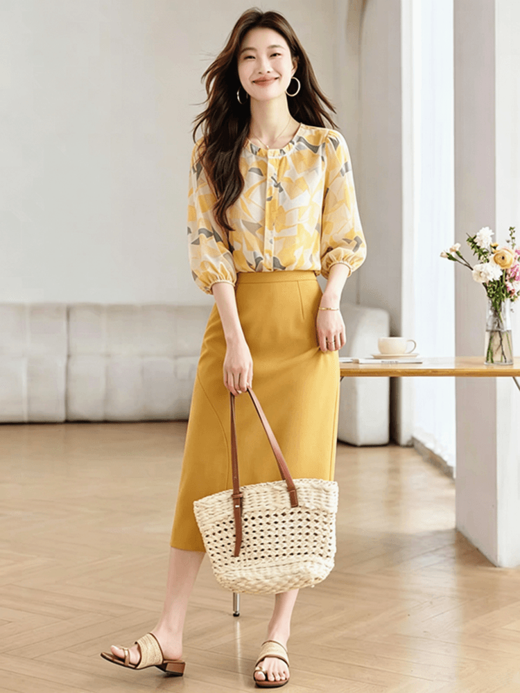 2026 여름 인기 폭발 작은 키 다용도 연령 감소 외국 가스 슬림해 보이는 루즈핏 황색 프린트 세트 여성 이미지 4