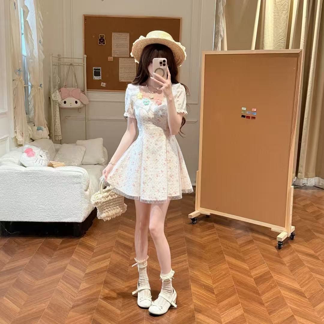 벚꽃 소녀 직물 돼지 오리지널 달콤한 스타일 봄 여름 여성 핑크색 레이스 꽃무늬 허리 수축 슬림해 보이는 점프 슈트 미니 스커트 상세 이미지 5