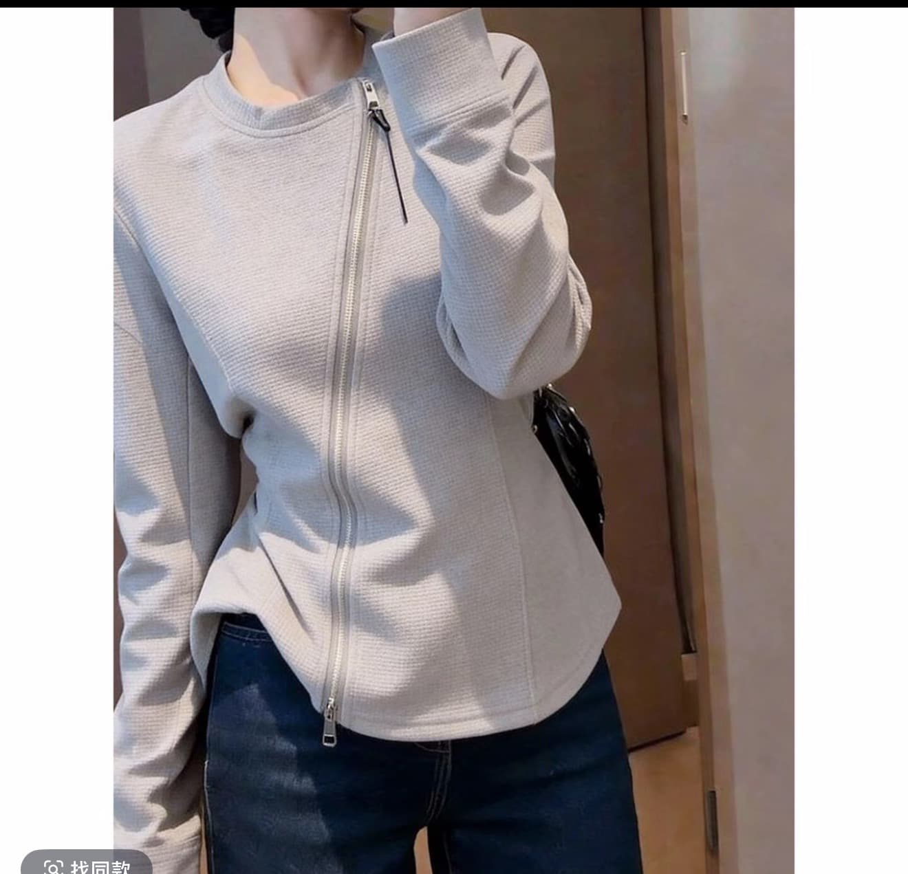 캐주얼 작은 대중 회색 맨위 라운드 넥 비스듬한 지퍼 디자인 센스 트임 긴팔 허리 수축 슬림해 보이는 2026 봄 여성 상세 이미지 4