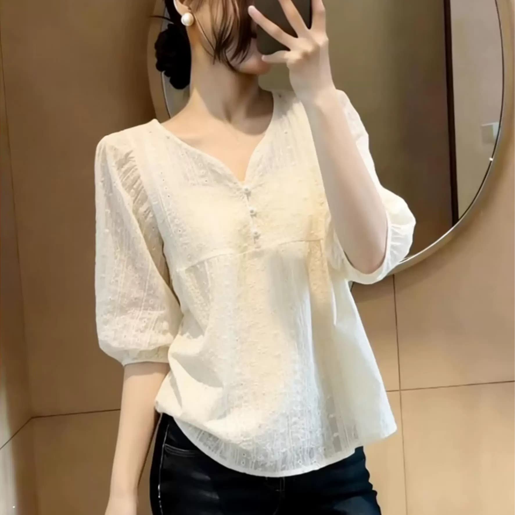 캐주얼 V넥 거품 소매 여성 셔츠 여름 빅 사이즈 통통한 여동생 루즈핏 슬림해 보이는 디자인 센스 작은 대중 연령 감소 맨위 이미지 5