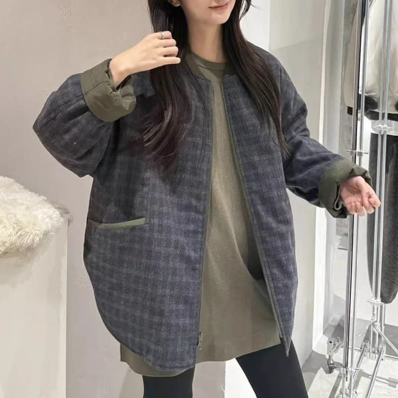 레트로 블랙 회색 체크무늬 양면 착용 스탠드 칼라 솜을 넣은 여성 코트 가을 겨울철 작은 키 느긋한 루즈핏 면 의류 면 옷 이미지 3