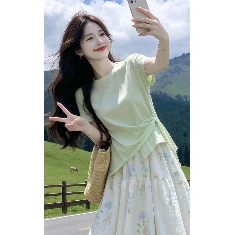 2026 새로운 프랑스식 부드러운 바람 세트 여성 여름 반팔 맨위 꽃무늬 반신 스커트 투피스 세트 이미지 5