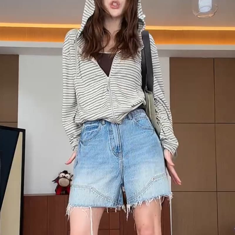 캐주얼 편안함 디자인 센스 아메리칸 레트로 스트라이프 후드 티 스웨터 재킷 마 오래된 4 점 캐주얼 데님 반바지 세트 상세 이미지 4