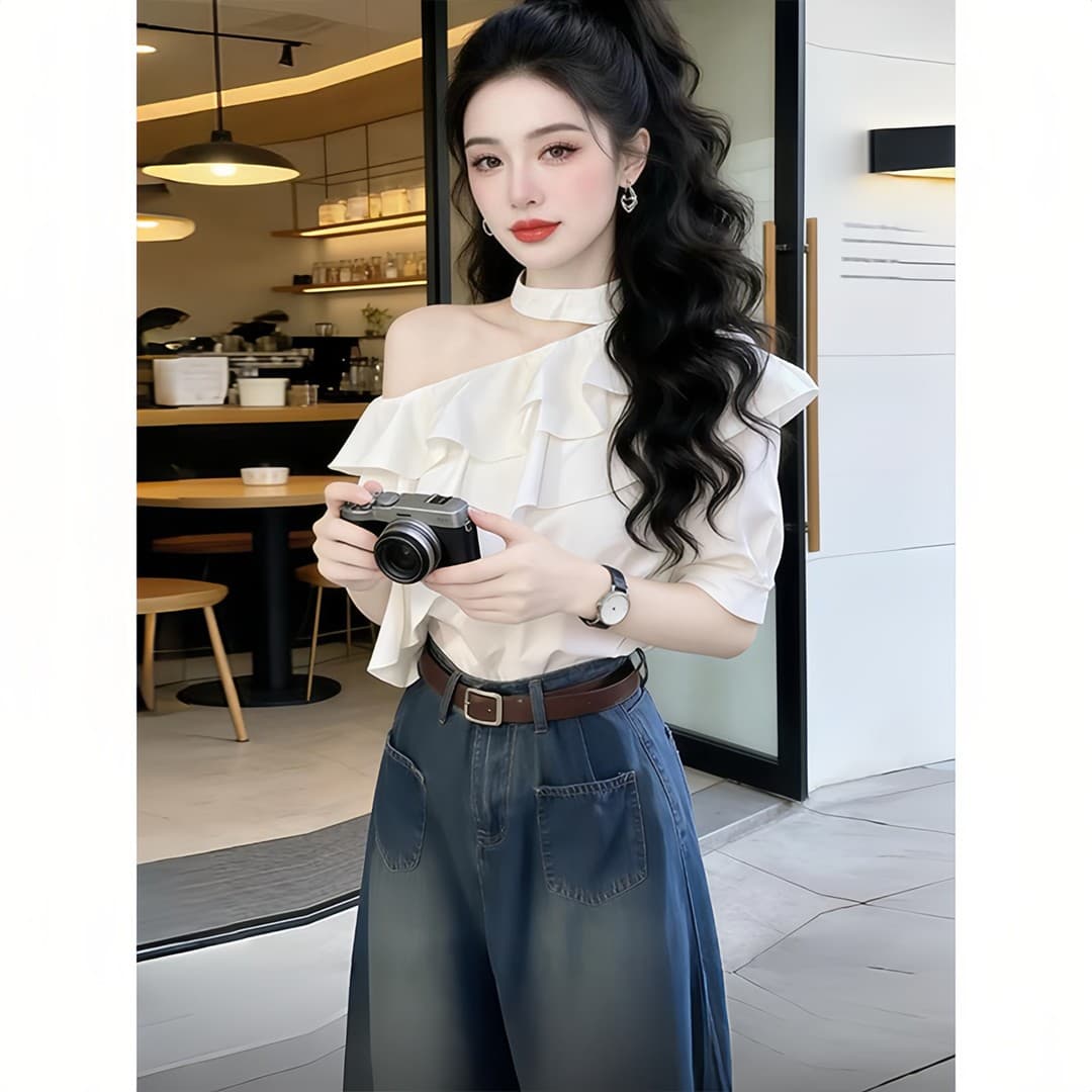 행침 목 비스듬한 어깨 프릴 셔츠 여자 반팔 여성 2026 여름 새로운 디자인 센스 트렌드 단색 맨위 상세 이미지 4