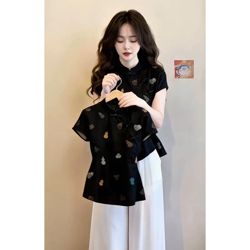 새로운 중식 단추 자수 허리 수축 맨위 2026 새로운 여성 의류 품격 슬림해 보이는 개선 치파오 스타일 반팔 셔츠 상세 이미지 4