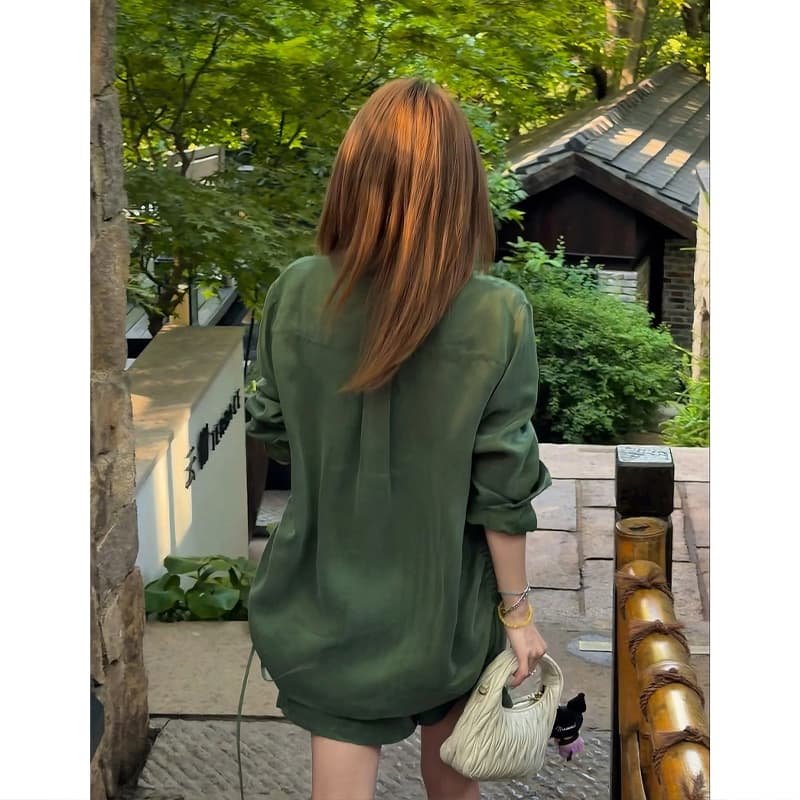 느긋한 느슨함 센스 착용 가져 가라. 세트 폴로 칼라 셔츠 같은 색깔 루즈핏 반바지 2026 여름 다용도 투피스 세트 상세 이미지 6