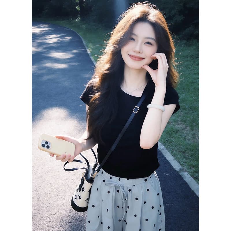 레트로 스타일 라운드 넥 맨위 하이웨이스트 와이드 레그 팬츠 세트 여성 2026 새로운 슬림해 보이는 다용도 일상 품격 투피스 세트 상세 이미지 2