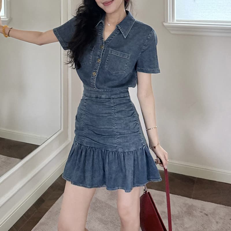 한국 스타일 품격 트렌드 데님 드레스 여성 의류 2026 여름 새로운 패션 출퇴근 튀김 거리 허리 수축 미니 스커트 이미지 4